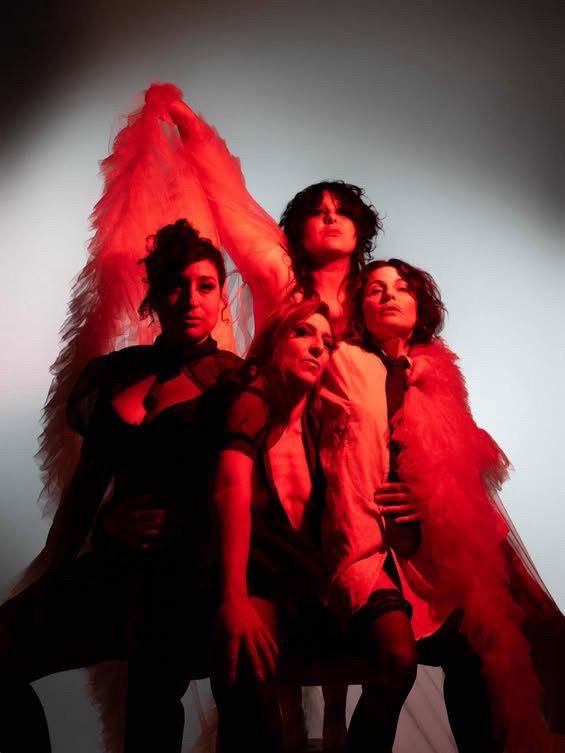 Photo des 4 artistes de Victor Victoria, par Théo Martin